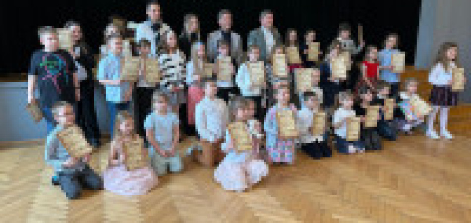 grafika dla wpisu: II Miejski Konkurs Recytatorski